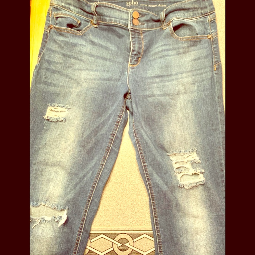 NYC SOHO CURVE CREATOR DESTRUCTED SKINNY JEANS